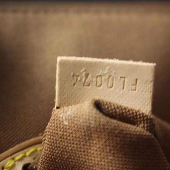 Louis Vuitton Alma PM - Picture 11 of 11